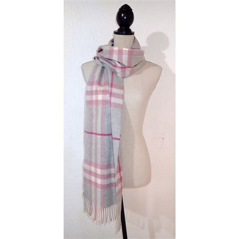 foulard cachemire burberry|foularde burberry.